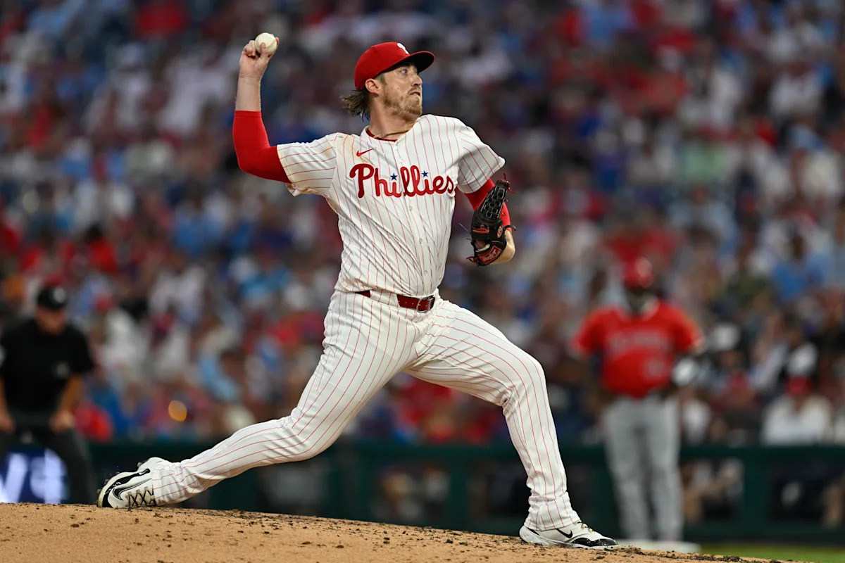 Phillies reliever Daniel Robert 'stable and alert' after suffering cardiac event creates buzz
