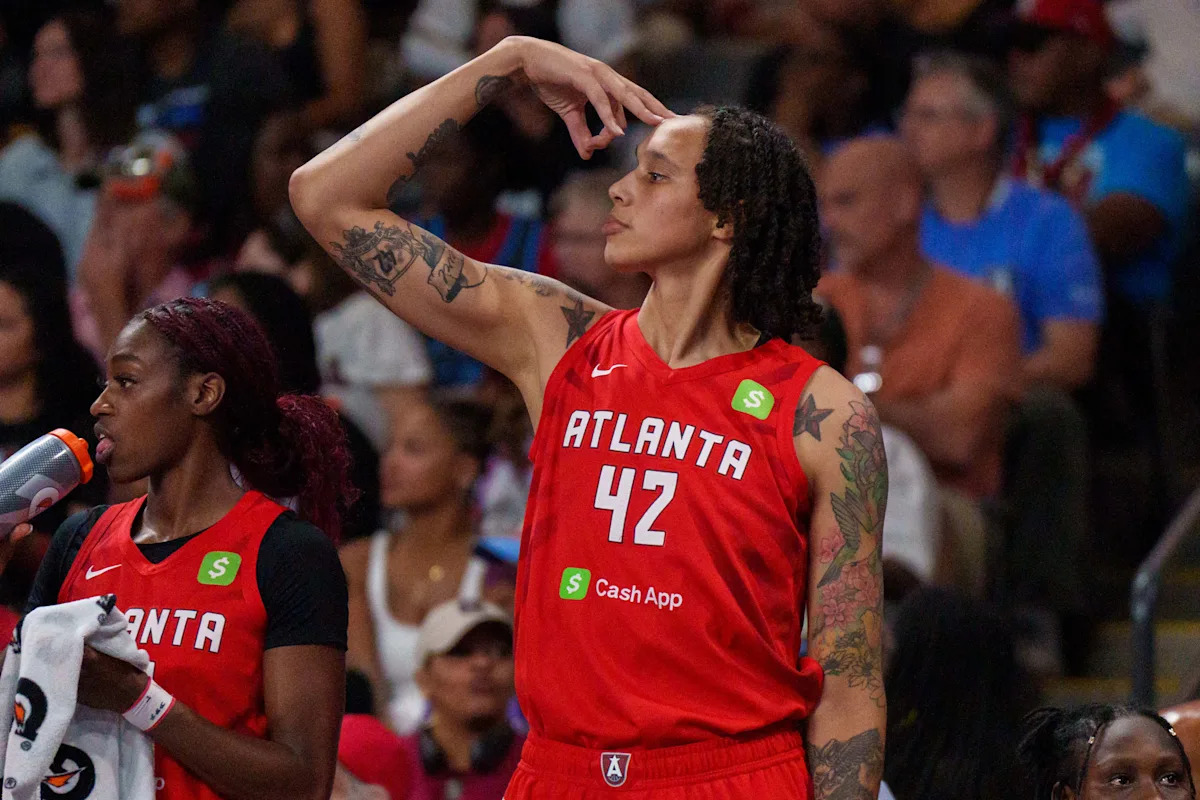 Sun reportedly signing 7-figure deal with Brittney Griner reported globally