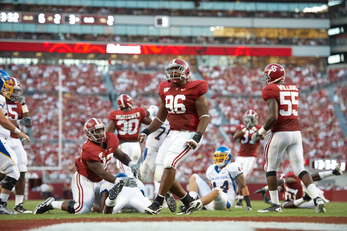 Ex-Bama DL accused of impersonating NFL players to gain nearly $20M in loans takes center stage