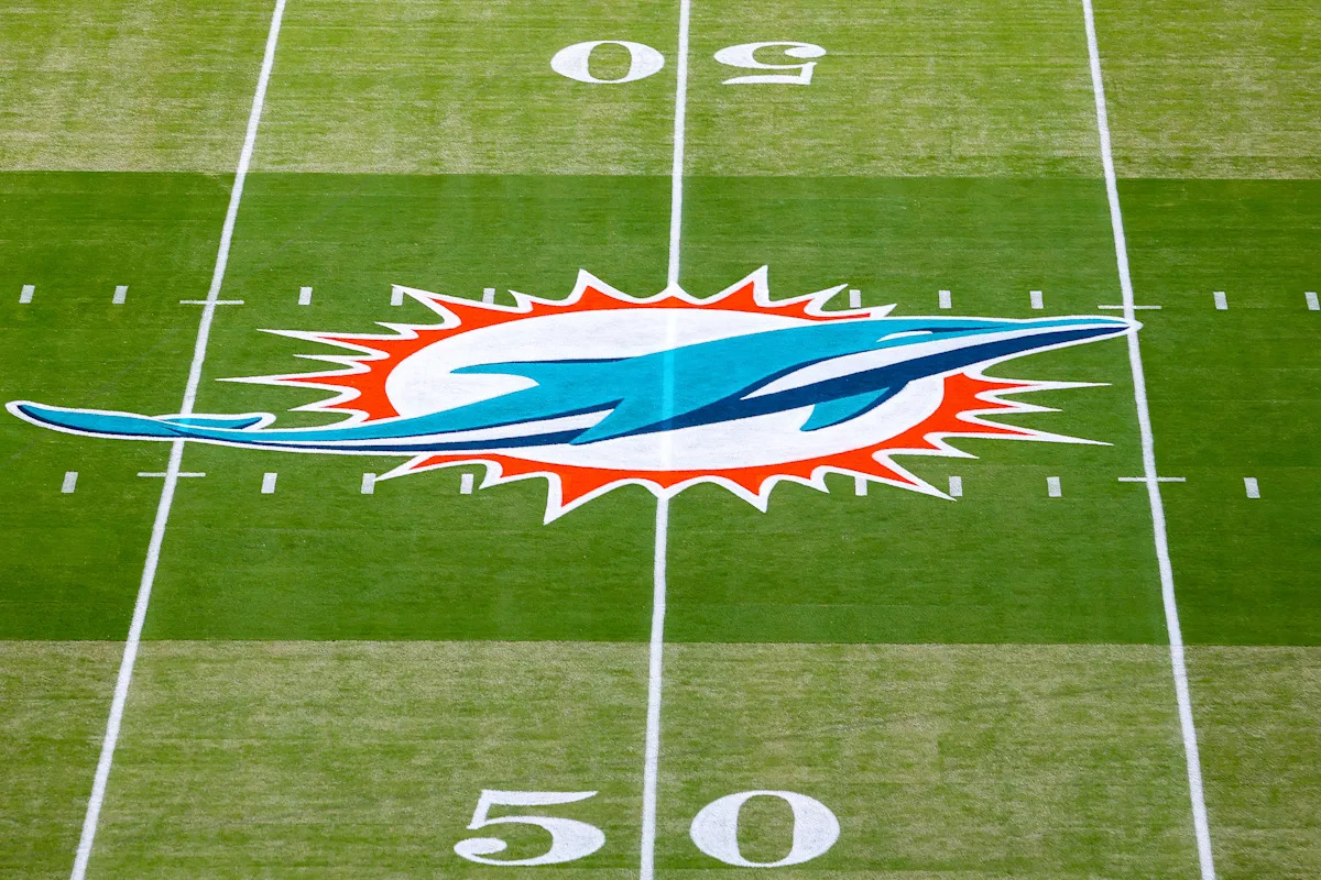 Dolphins -- Raiders both valued above $10B in sales of minority stakes takes center stage