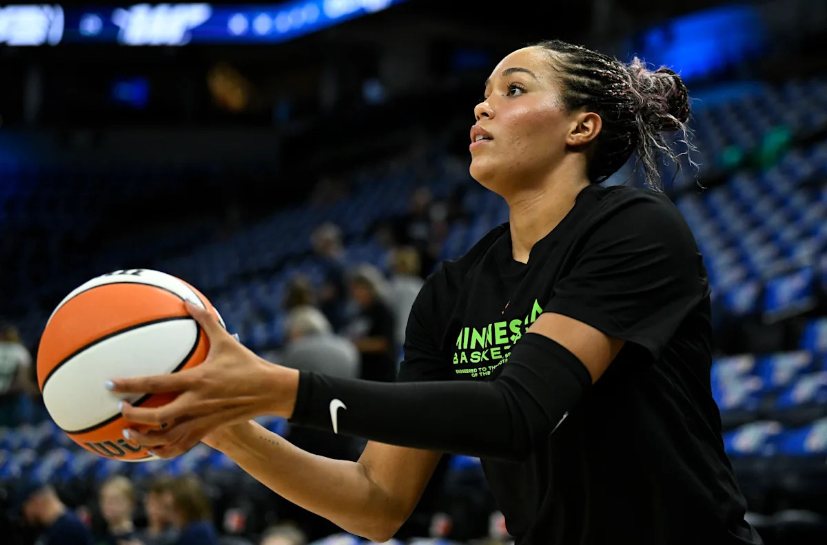 Report  Napheesa Collier returning to Lynx on supermax contract making waves