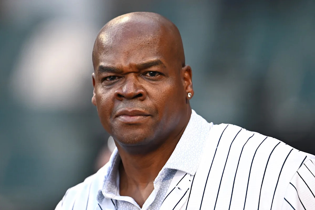 Frank Thomas reportedly suing White Sox -- others Spanning jersey sales without his consent observed today