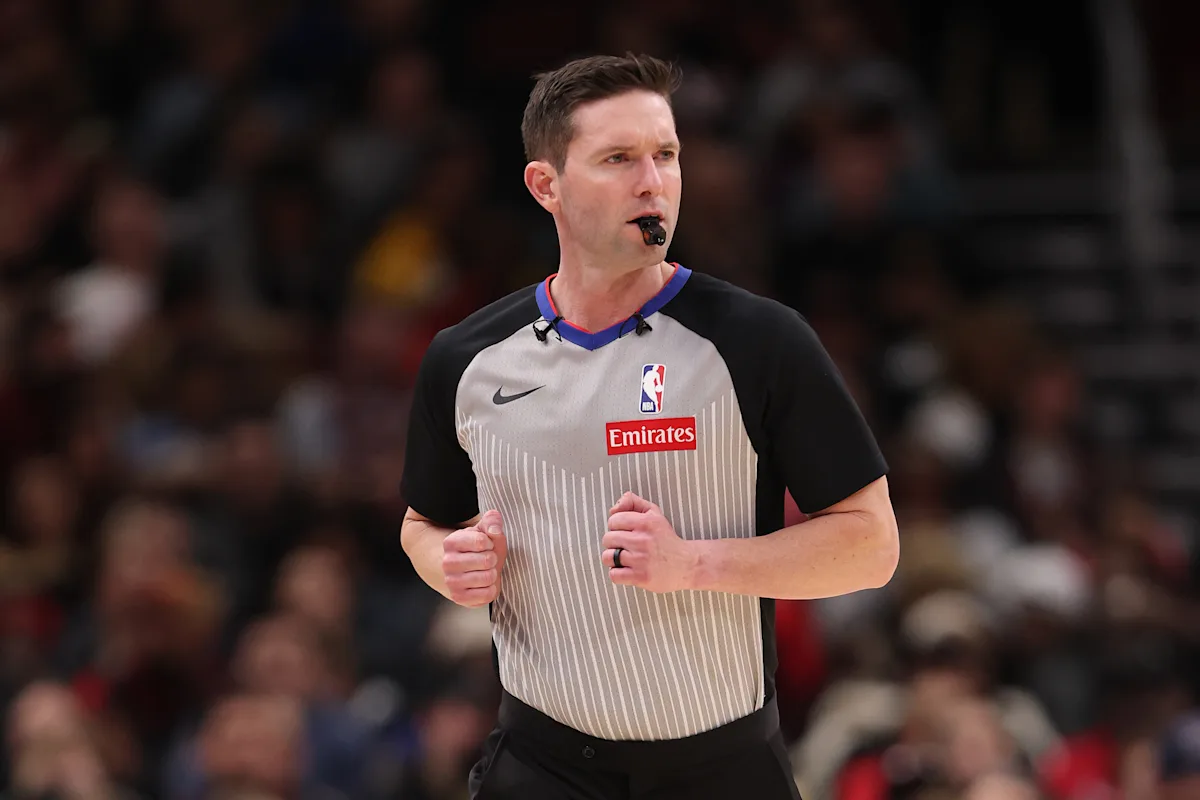 NBA ref Ben Taylor exits Warriors-Clippers play-in Matchup with apparent injury observed today