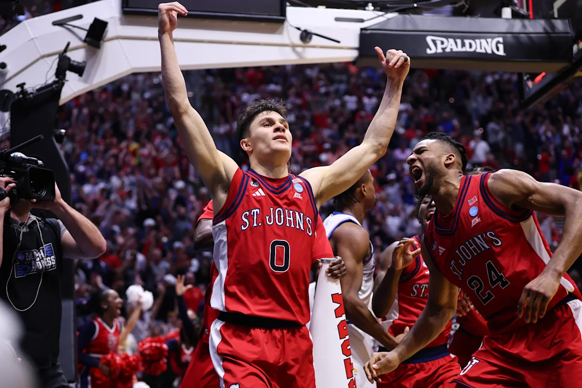 Rick Pitino  Dylan Darling requested the play for his buzzer-beater making waves