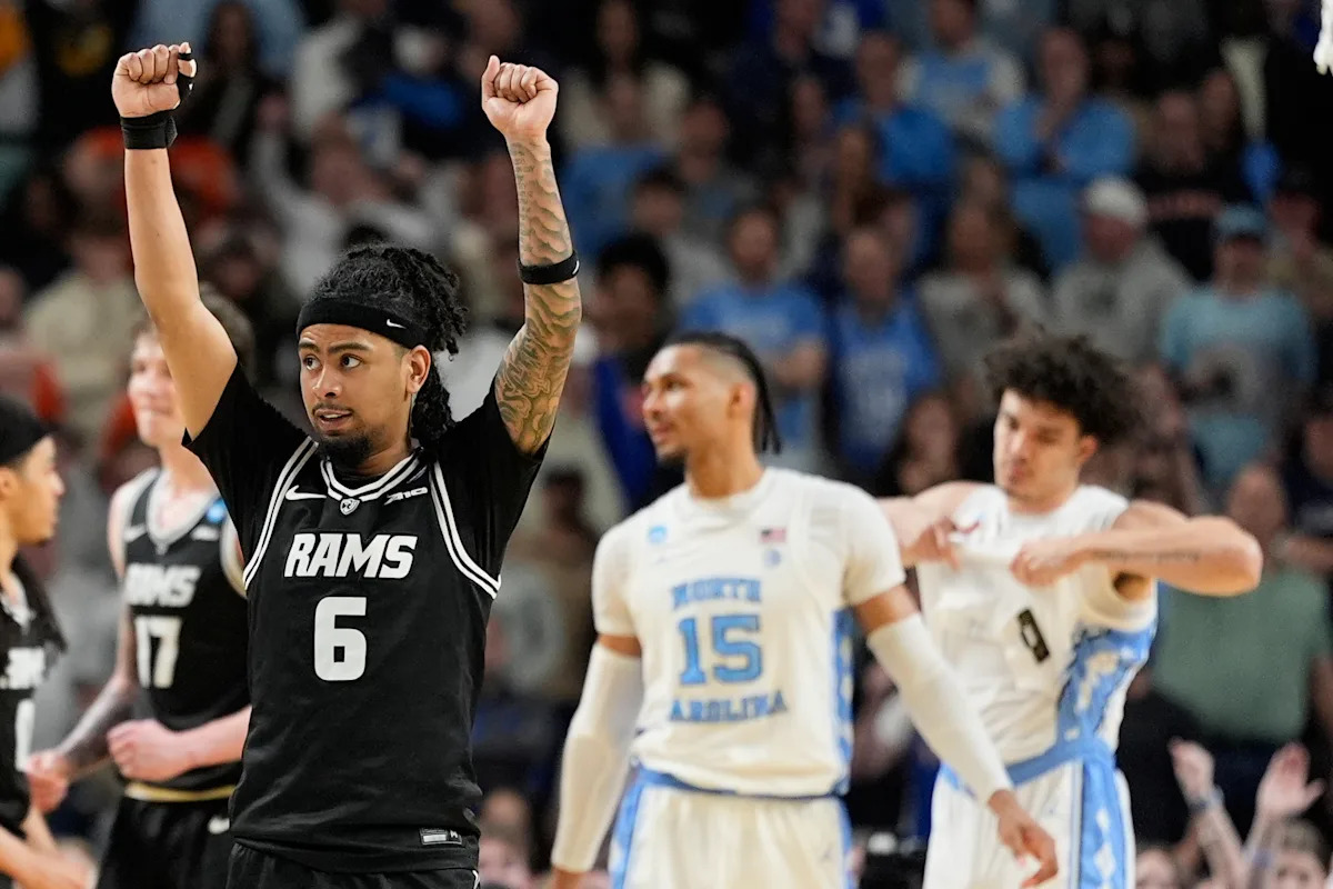 No. 11 VCU rallies from 19 down to beat No. 6 North Carolina hits headlines